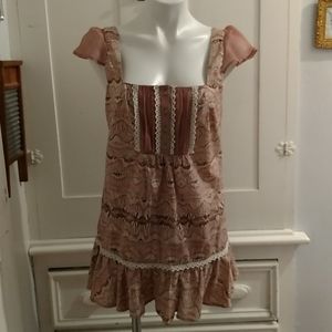 NWOT To the Max ruffled blouse Sz S